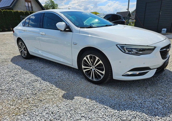 Opel Insignia cena 66900 przebieg: 137000, rok produkcji 2018 z Pszczyna małe 407